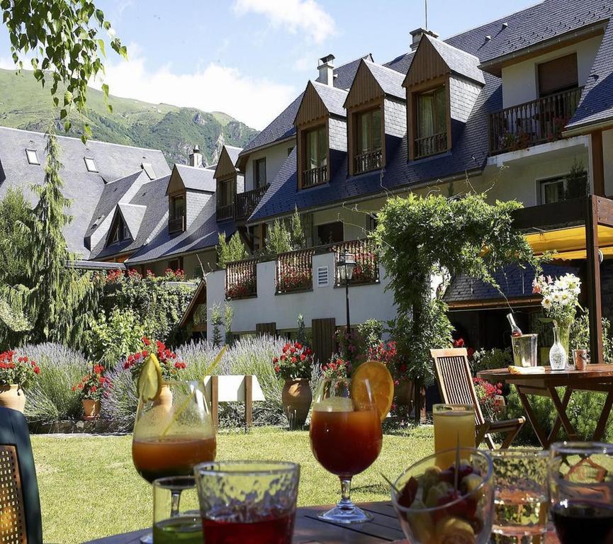 Hotel Mir Saint-Lary-Soulan Eksteriør bilde